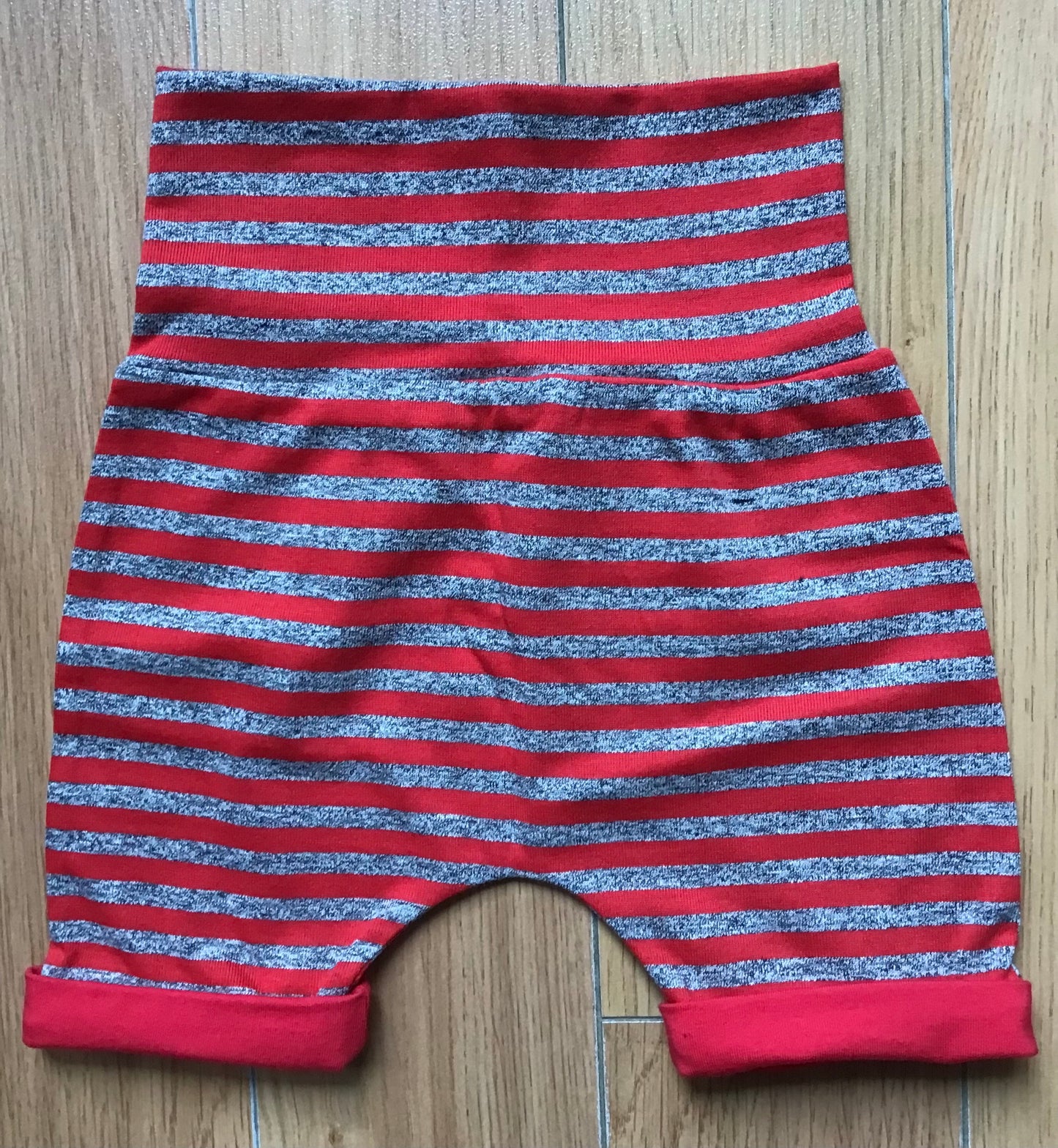 Dress, shorts and bandana with stripes ready to go gr: 6 months to 24 months