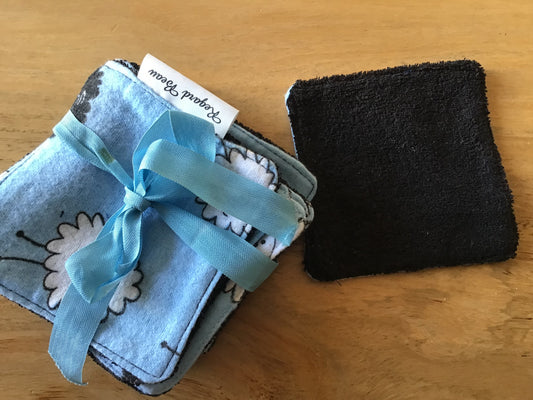 Flannel and terry make-up remover wipe