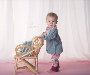 Vêtement évolutif québécois Bandana et saroual les paisley gr: 0 à 12 mois par Créations France Beauregard. Photographie par Enfant de la mer.